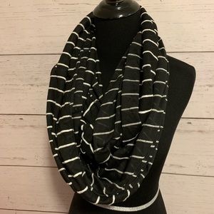 Black/white striped infinity scarf